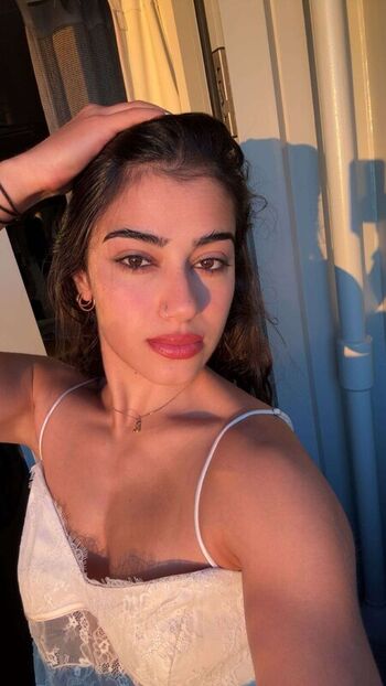 Full leaked Sara saffari page private photo