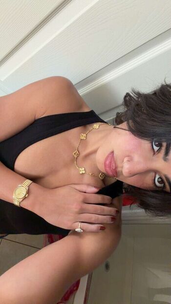 Full leaked Sara saffari page private photo