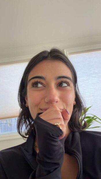 Full leaked Sara saffari private photo