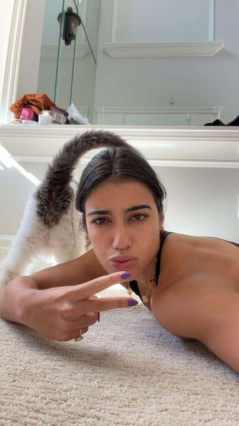 Full leaked Sara saffari private photo
