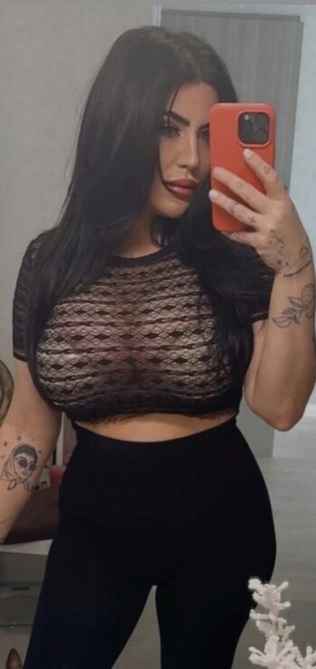 Full leaked Sarah davis model private photo