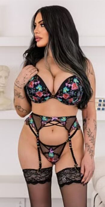 Full leaked Sarah davis private photo