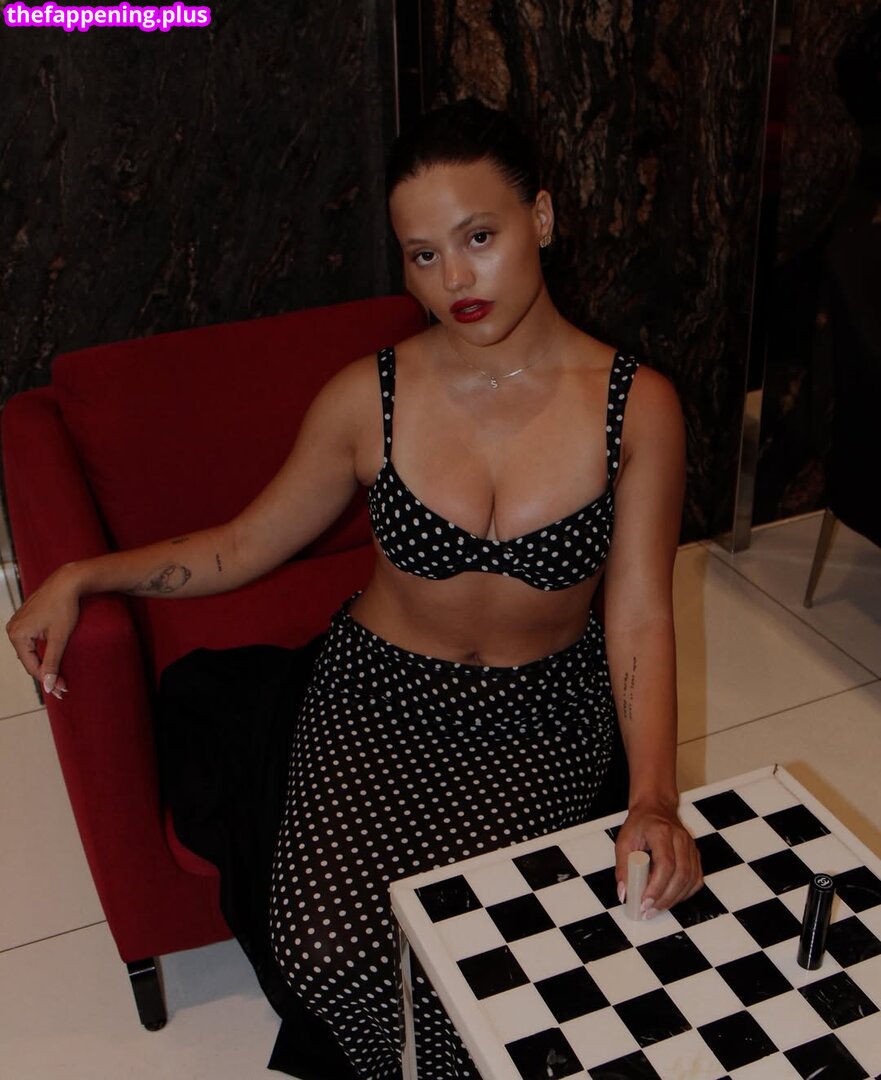 Sarah Jeffery