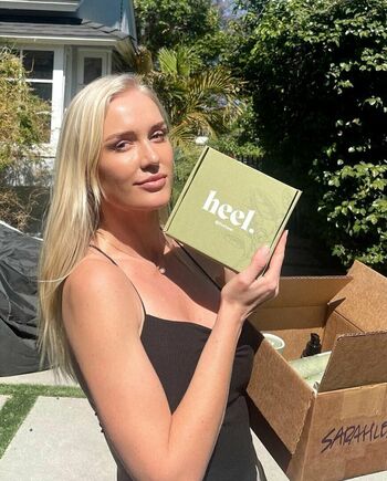 Full leaked Sarah lea page private photo