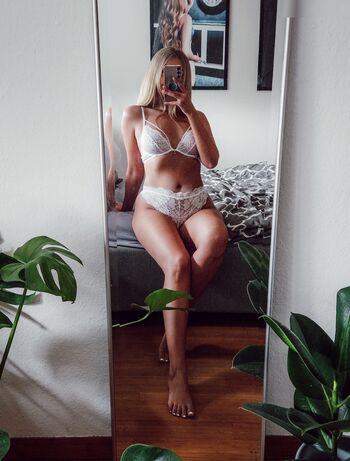 Full leaked Sarah milkowski private photo