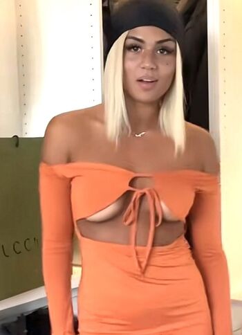 Full leaked Sarah wahala page private photo