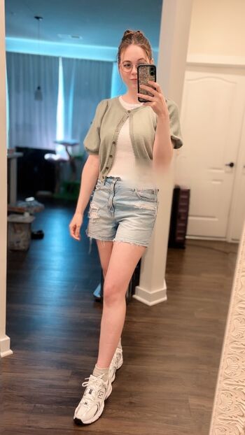 Full leaked Sarahkey private photo