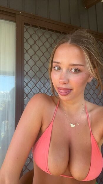 Full leaked Sarahsttanley private photo