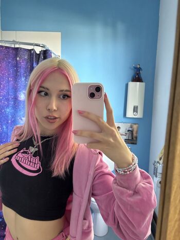 Full leaked Sarahtonin private onlyfans photo