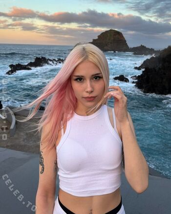 Full leaked Sarahtoninx private photo