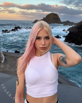 Full leaked Sarahtoninx private photo