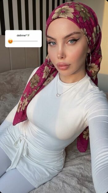 Full leaked Sariikubraa  page private photo