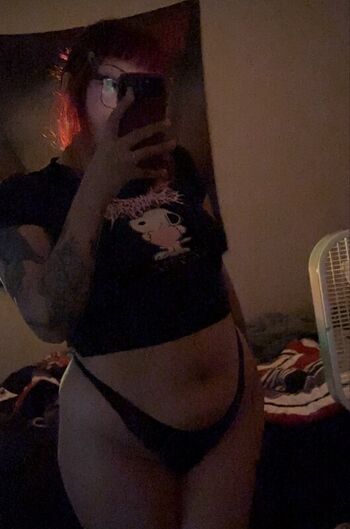 Full leaked Sarynthia private photo