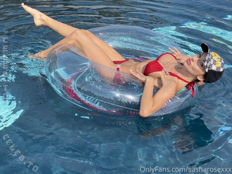 Full leaked Sasha rose page private photo