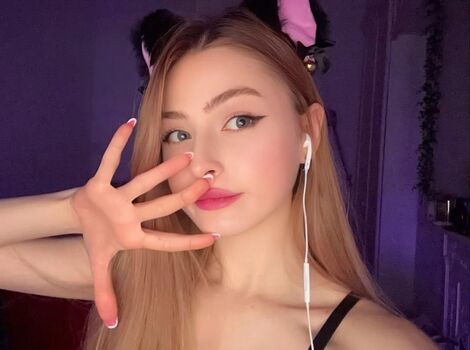 Full leaked Sassynessa page private photo