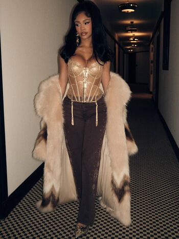 Full leaked Saweetie private photo