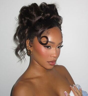 Full leaked Saweetie private photo
