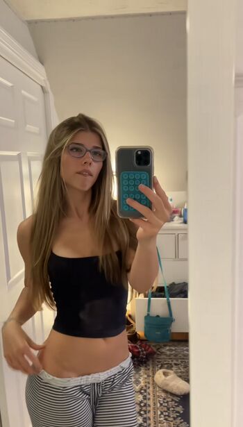 Full leaked Schnooooooooodle private photo
