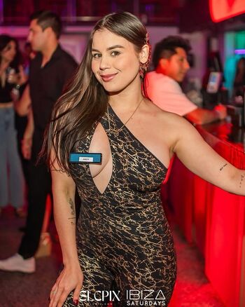 Full leaked See through private photo