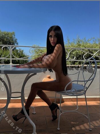 Full leaked Selena black private photo