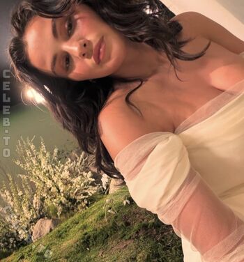 Full leaked Selena gomez  page private photo