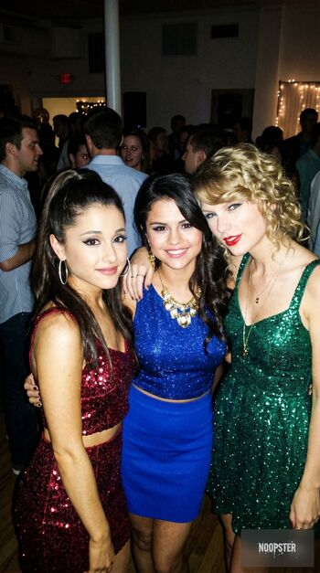 Full leaked Selena gomez private photo