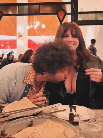Full leaked Selena gomez private photo
