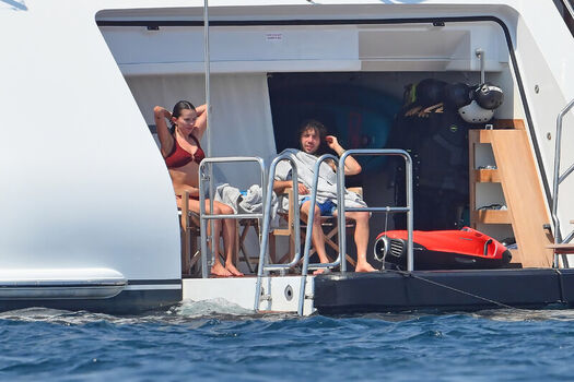 Full leaked Selena gomez private photo