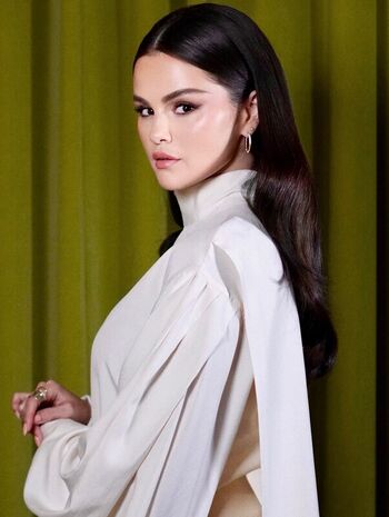 Full leaked Selena gomez private photo