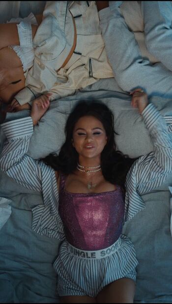 Full leaked Selena gomez  page private photo