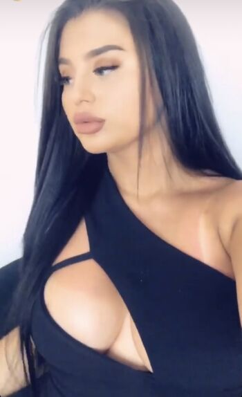 Full leaked Selia santini private photo