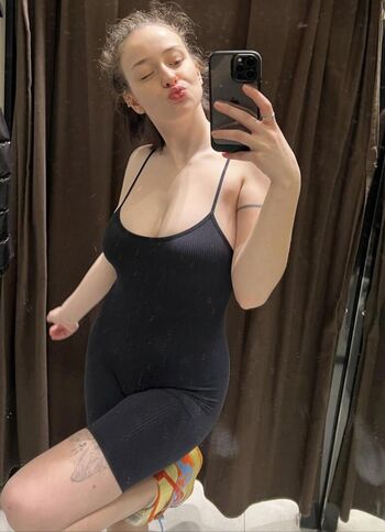 Full leaked Selinay saf private photo