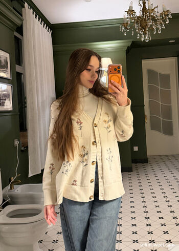Full leaked Selti private photo