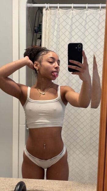 Full leaked Sendtee private photo