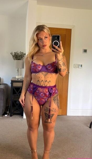 Full leaked Senna whiteman private photo