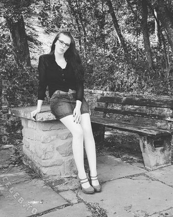 Full leaked Senta kristall page private photo