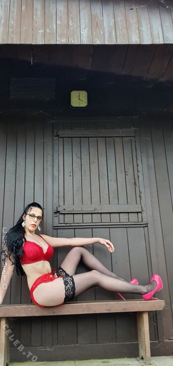 Full leaked Senta kristall private photo