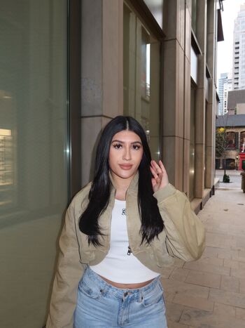 Full leaked Serenaaz private photo