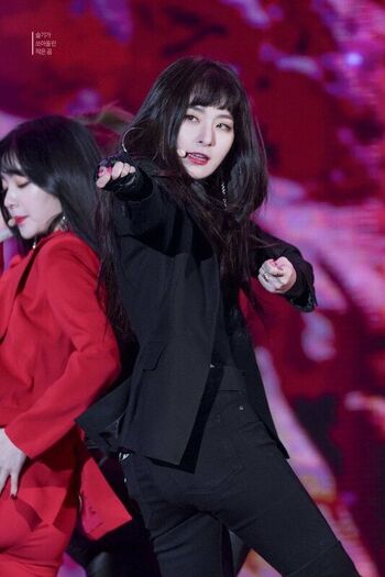 Full leaked Seulgi page private photo