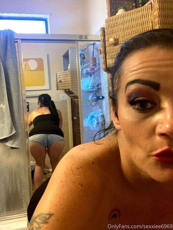 Full leaked Sexxiee private photo