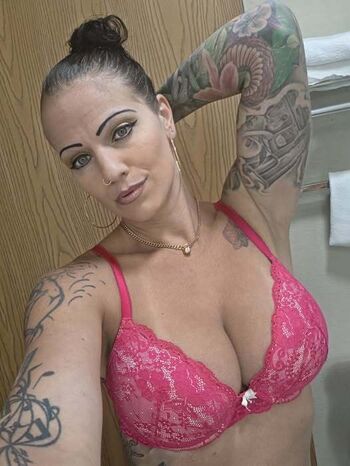 Full leaked Sexy workout babe private photo