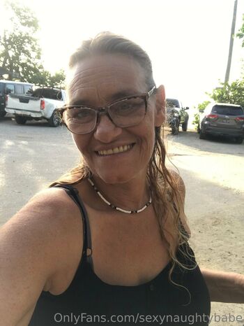 sexynaughtybabe