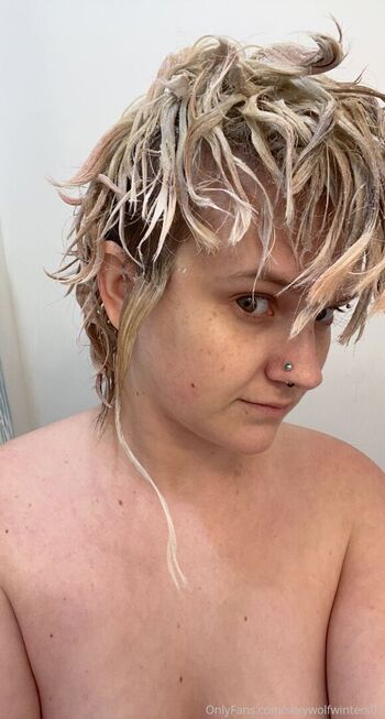 sexywolfwinters01