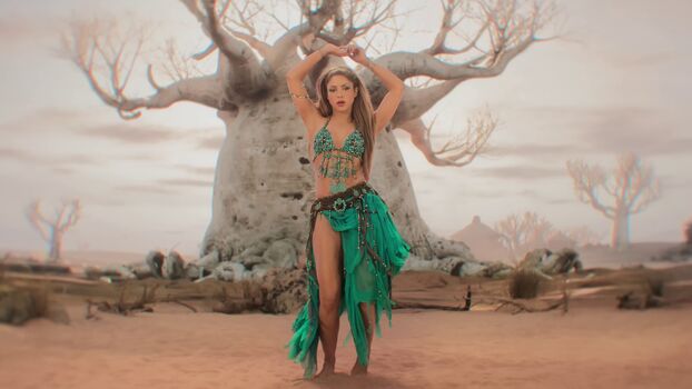 Full leaked Shakira private photo