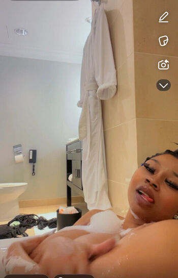 Full leaked Shaneese private photo
