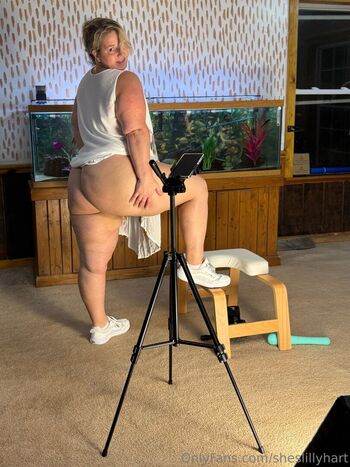 sheslillyhart