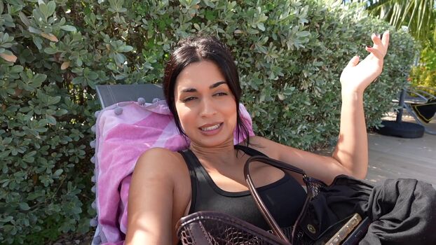 Full leaked Shirin azami page private photo