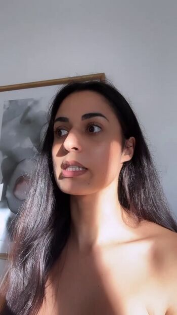 Full leaked Shirin azami private photo