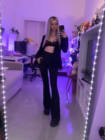 Full leaked Shiro kitsune private photo