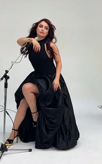 Full leaked Shona mcgarty private photo